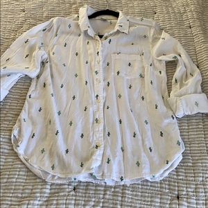 Old navy cactus shirt